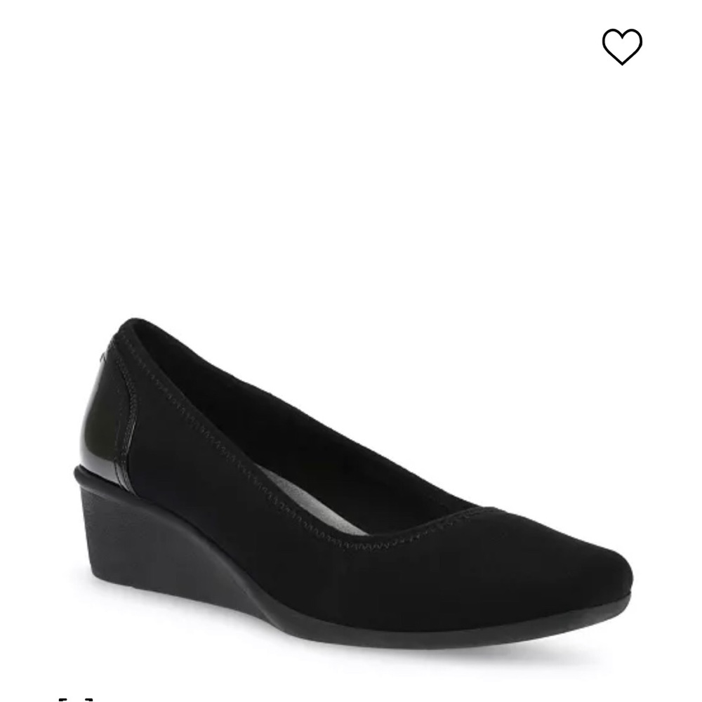 9.5 Anne Klein Sports Wisher shoes